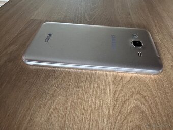 Samsung Galaxy J3 6 Duos - zlatý - 5