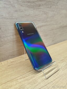 Samsung Galaxy A50 dual SIM - 128GB/4GB RAM - super stav - 5