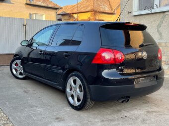 Volkswagen Golf GTI - 5