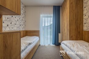 Luxusný horský dvojspálňový apartmán s parkovacím státím v l - 5