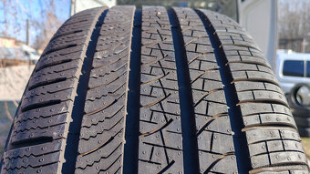 Celoročné pneu 275/45 R21 --- PIRELLI - 5