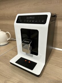 Automatický espresso kávovar KRUPS serie EA89 - 5