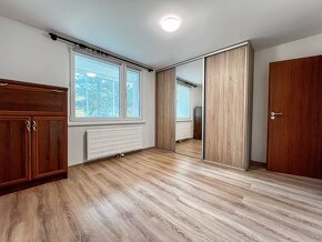 Na predaj 3-izbový byt o výmere 70 m² na sídlisku Ľadoveň - 5