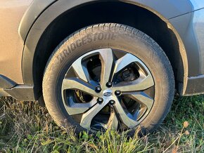 Predam Subaru Outback 2.5i - T CVT ES Premium - 5