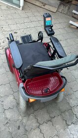 Predám elektrický invalidný vozík Optimus Meyra nemeckej Vyr - 5