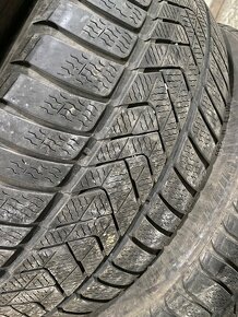 Pirelli Sottozero 3 255/40 R20 zimné pneumatiky - 5