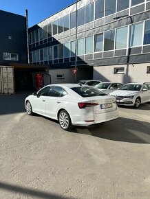 Škoda Octavia Sedan 2.0 TDI 85KW - 5