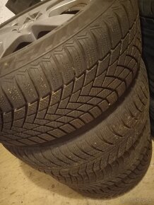 Zimné pneu 215/55 R 17  passat, superb - 5