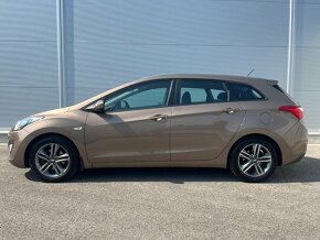 Predám Hyundai i30 combi 1.6 benzín 88kW - 5