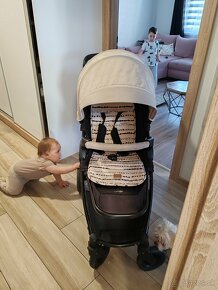 Britax b motion 4 plus ( 2 striešky aj 2madla) - 5