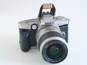 Minolta Dynax 4 + AF 28-100 mm f/3,5-5,6 D - 5