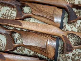 Pažba CZ 557 THUMBHOLE schránková verzia - 5