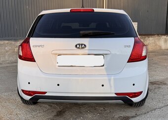 KIA ceed 2010 1.6 crdi - 5