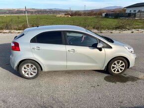 Kia Rio 1.4 Benzin - Rok 02.2013 - Len 77 tisic km - 5