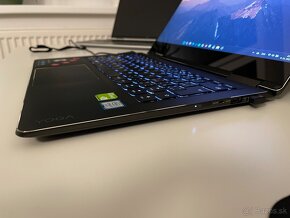 Dotykový ultrabook Lenovo IdeaPad Yoga 710-14ISK Black - 5