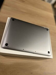 MacBook (Retina, 12-palcový, 2017) - 5