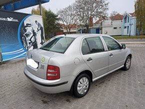 Predam škoda fabia 1.4 mpi benzín kw 50 r.v 2002 sedan - 5