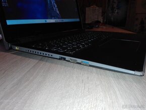 Lenovo. i5. Full HD 15,6" dotykový. Nová baterka. - 5