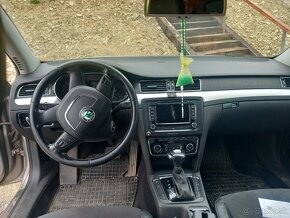 Skoda Superb Dsg 4x4 - 5