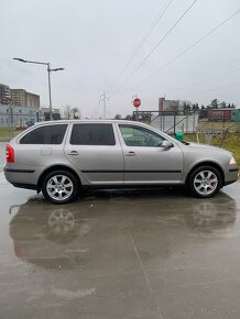 ŠKODA OCTAVIA II combi 2.0 TDI 16V Elegance - 5