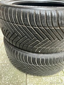 Pneu univerzál 235/45 R18 - 5