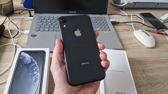 Apple iPhone XR 64GB - top stav - 5