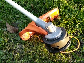 Krovinorez Stihl fs 70C - 5