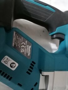 AKU skrutkovač so zásobníkom,, MAKITA DFR 551 Z-,,,--270€ - 5