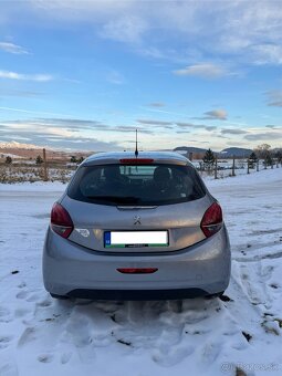 Peugeot 208 1.2 Benzín 50kW - 5