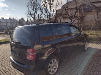 VW TOURAN 1.9 TDI NAJ.192000 KM ROK VÝROBY 2009 - 5