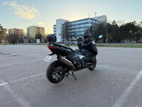 Yamaha TMAX TECH MAX 560 ccm 2022 - 5