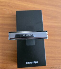 Samsung Galaxy Z Flip 5 512GB Graphite - 5