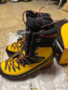 LA sportiva Nepál - 5