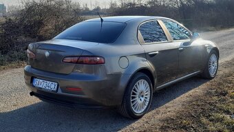 Alfa Romeo 159 - 5