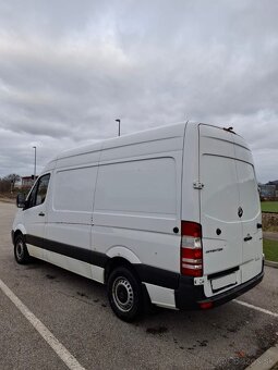 Mercedes-Benz Sprinter 211 - 5