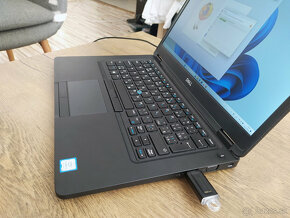 notebook Dell 5490 - Core i5-8350u, 8GB, SSD 256GB NVMe, W11 - 5