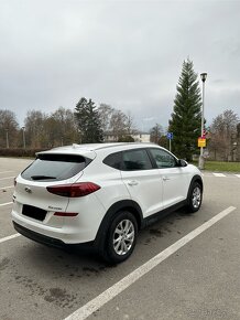 Hyundai Tuscon - 5