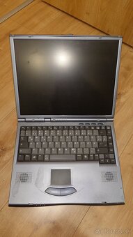 Retro notebook s Windows 98 licenciou - 5