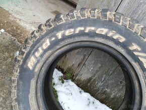 Suzuki Jimny BFGoodrich 215/75 R15 a Continental 205/70 R15 - 5