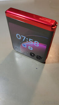 Motorola Razr 40 Ultra 256GB - 5