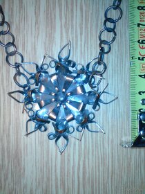 Tepaný kovový náhrdelník - 5