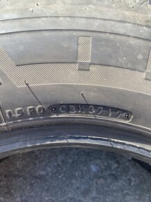 Predám zimné pneu 215/75 R16 - 5