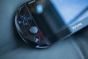 Sony PS Vita slim (PCH-2004) + 2 hry - 5