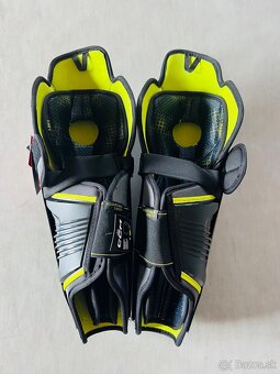 Predám holene značky CCM Tacks XF 80 SR nové - 5