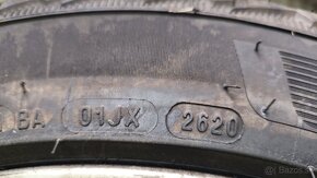 255/45R18 - 5