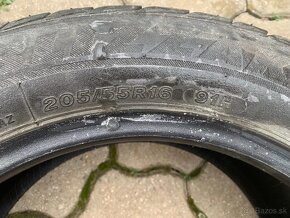 Predám 2ks zimné pneumatiky BRIDGESTONE 205/55 R16 - 5