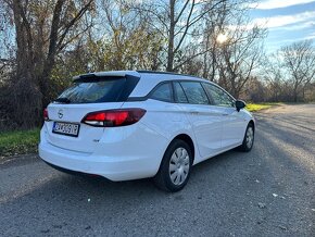 Opel Astra Sports Tourer - 5