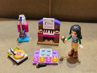 Lego Friends Adventny kalendar Vianoce. Kazda položka po 1 € - 5