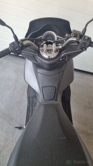 Skuter Honda PCX rocnik 2015 LED svetla, mallosi variator - 5