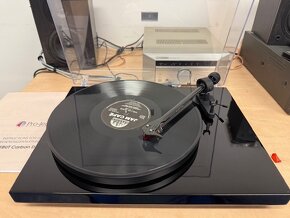 Pro-Ject DEBUT Carbon DC Ortofon RED s alu subtanierom. - 5